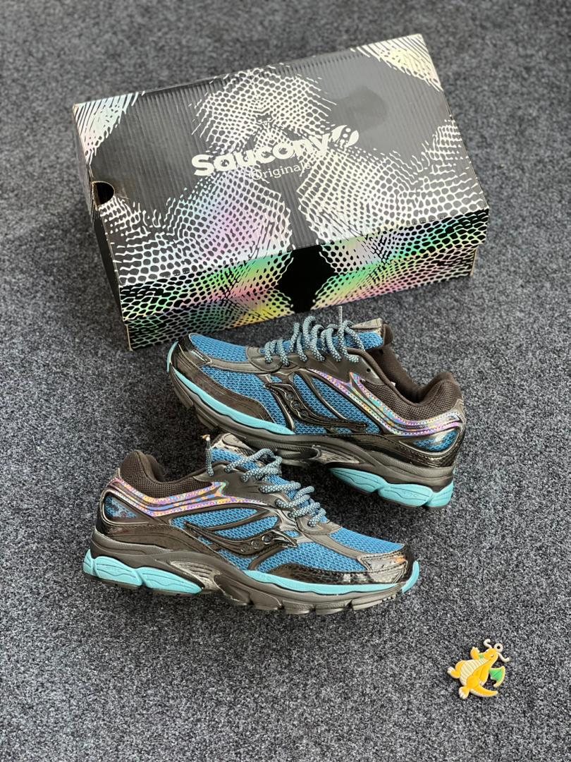 Saucony ProGrid Omni 9 "Glowaconstrictor Black"